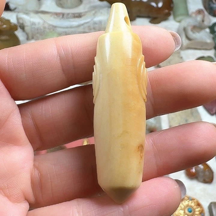 和田玉未镶嵌摆件飞**鸣