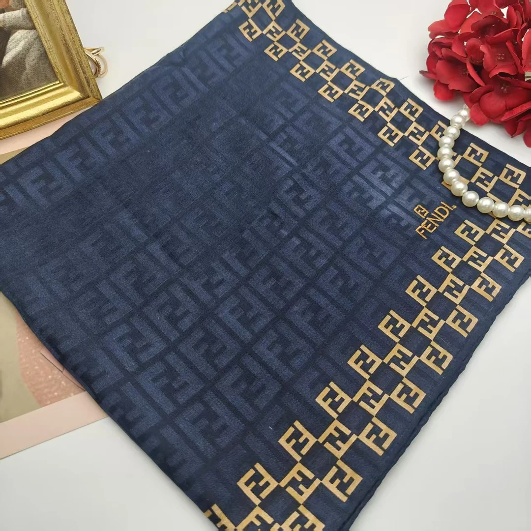 99新 FENDI/芬迪 海囤/芬迪/丝巾/yy07364