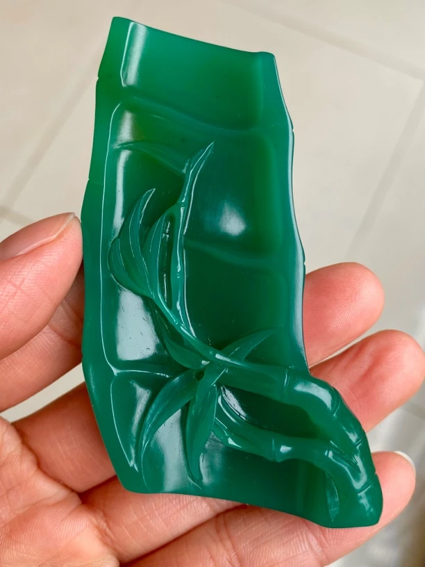 天然浓绿雅安绿雅玩把件《节节高升》尺寸/规格 4.0×7.4×1.3cm