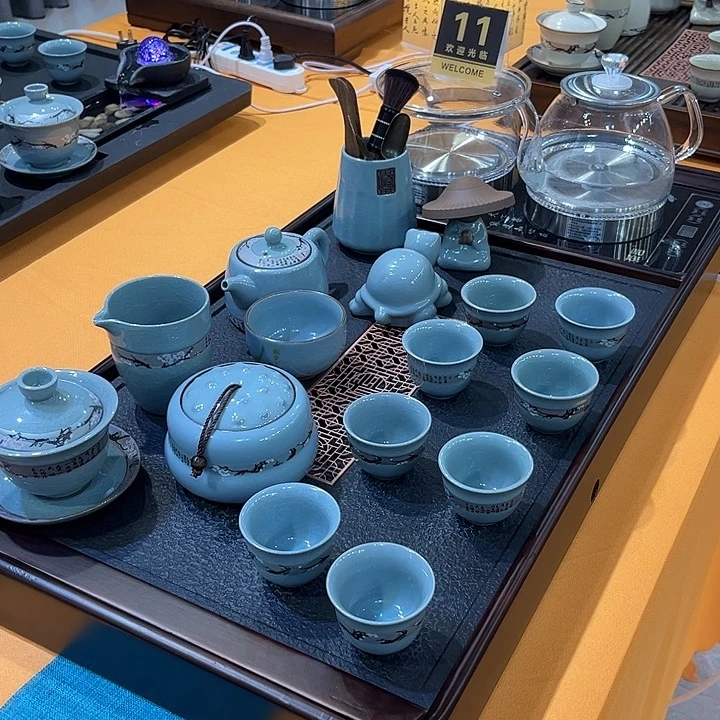 茶盘厂东坡。茶盘厂东坡？茶盘厂东坡