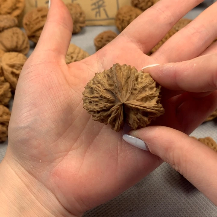 渲***…文玩核桃吊坠异形单只