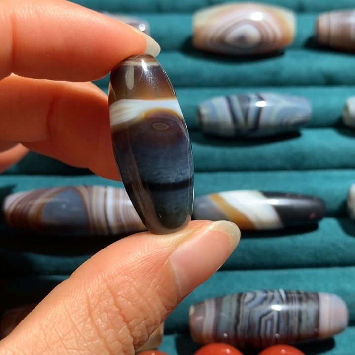 未镶嵌玛瑙/玉髓珠宝奇石