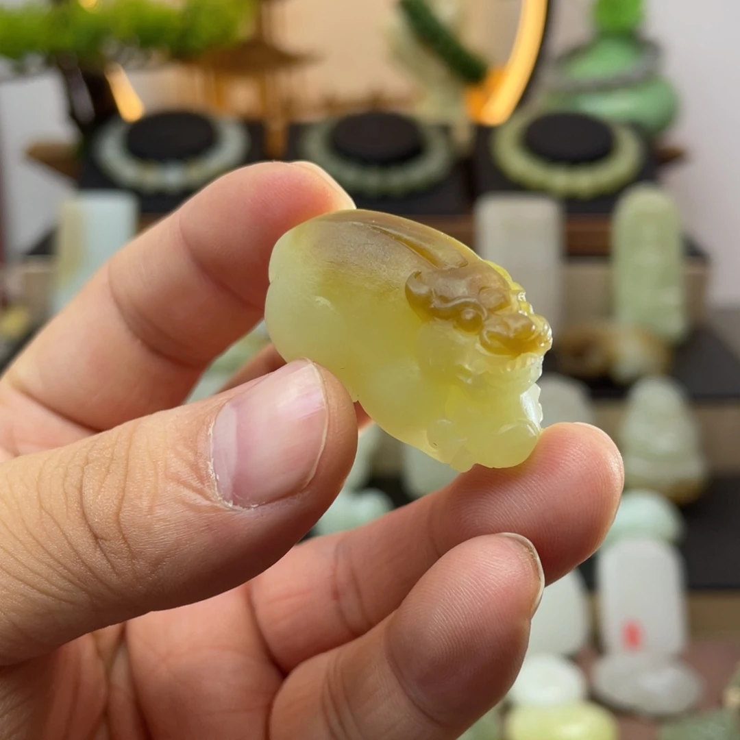 和田玉未镶嵌挂件