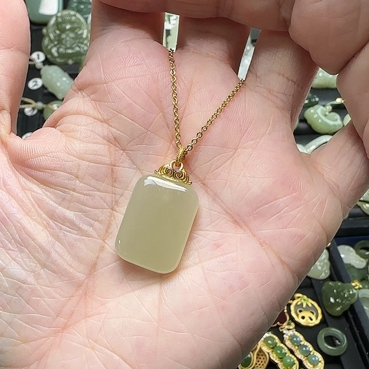 颈饰银S925镶嵌和田玉