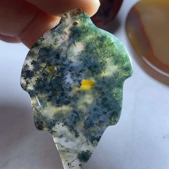 玛瑙/玉髓颈饰未镶嵌好****斗