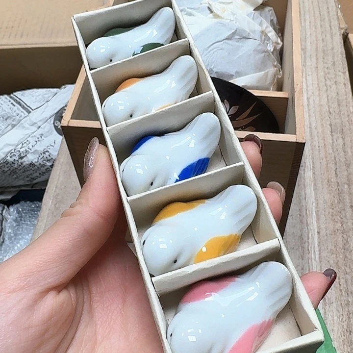 瓷片噗哈哈哈哈哈哈哈哈哈哈我的天