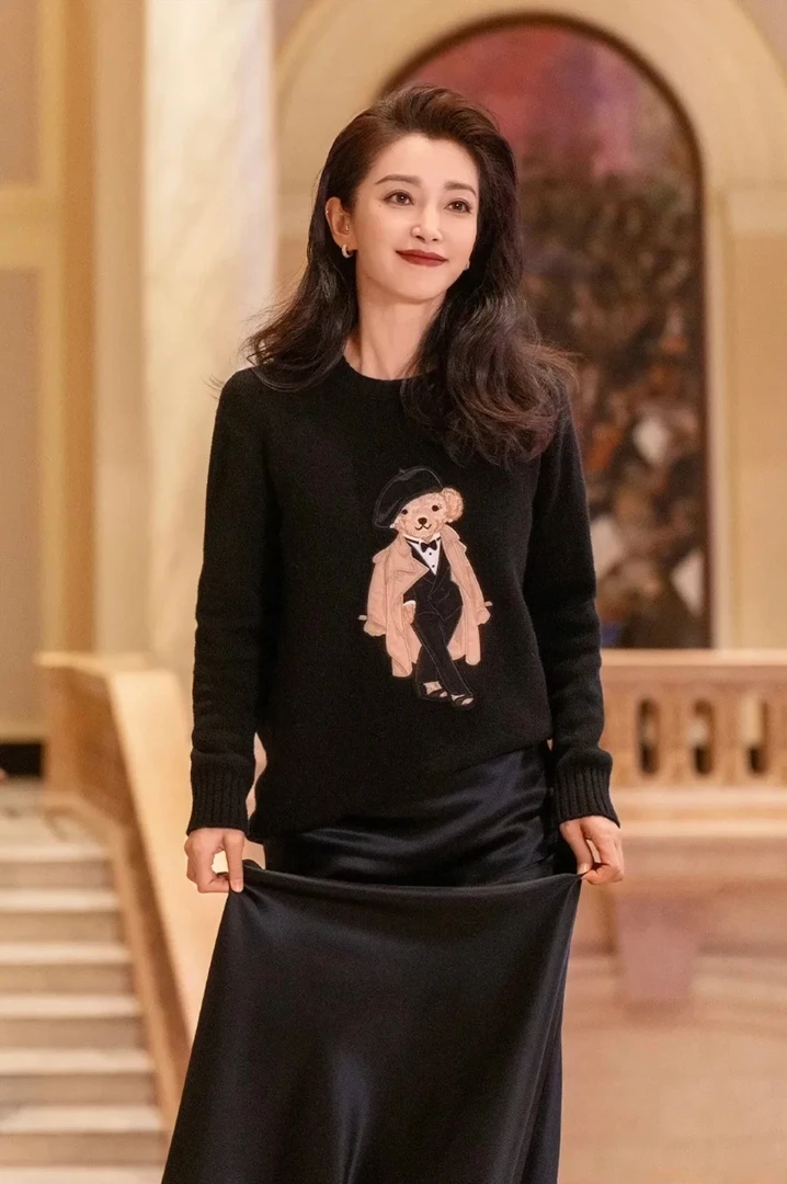 【小熊全系列】小马刺绣圆领毛衣女长袖男女同款情侣装针织衫