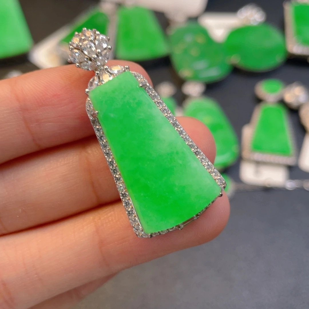 翡翠银S925镶嵌颈饰