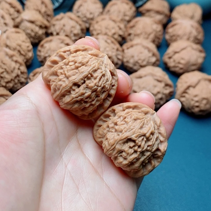 文玩核桃把件白狮子36全品