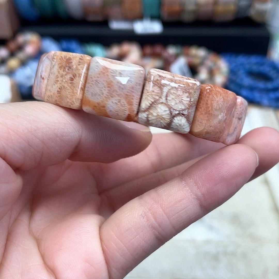 硅化珊瑚（珊瑚玉）手串未镶嵌389