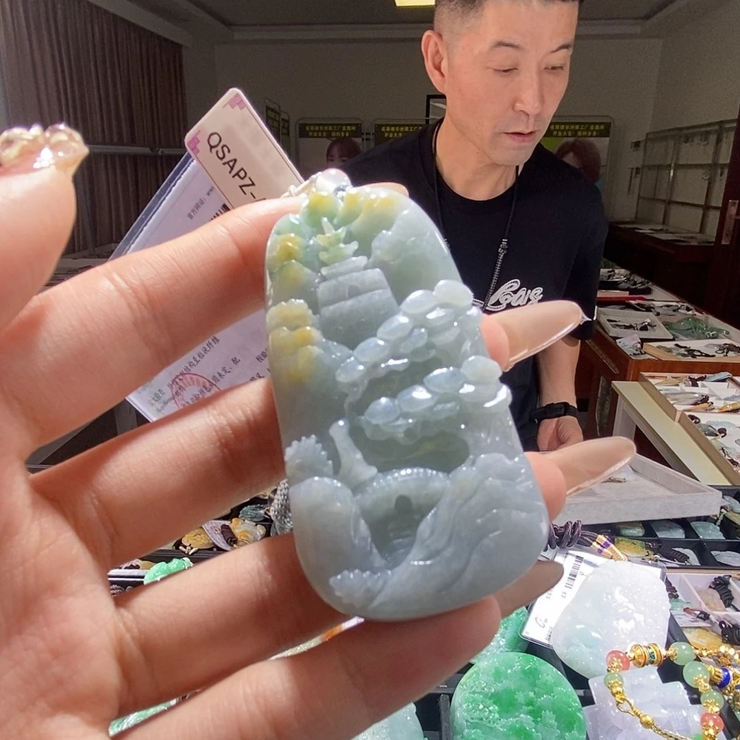 翡翠未镶嵌颈饰翡翠