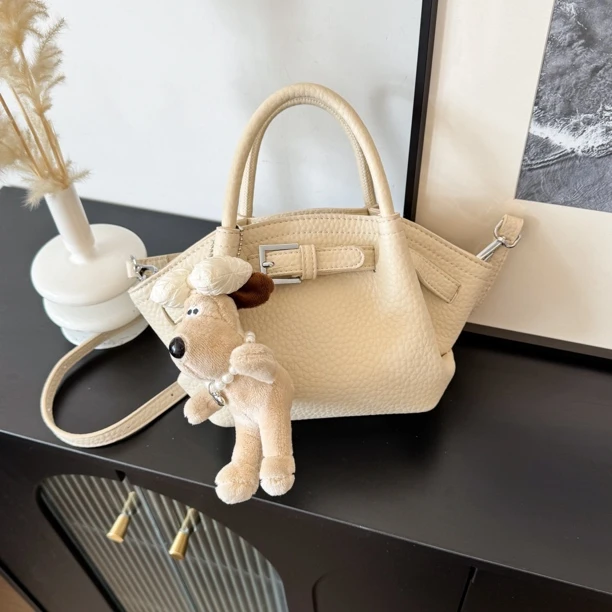 新款轻奢百搭高级感气质时尚斜挎女士包036白