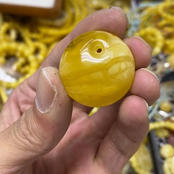 裸石蜜蜡未镶嵌吊坠