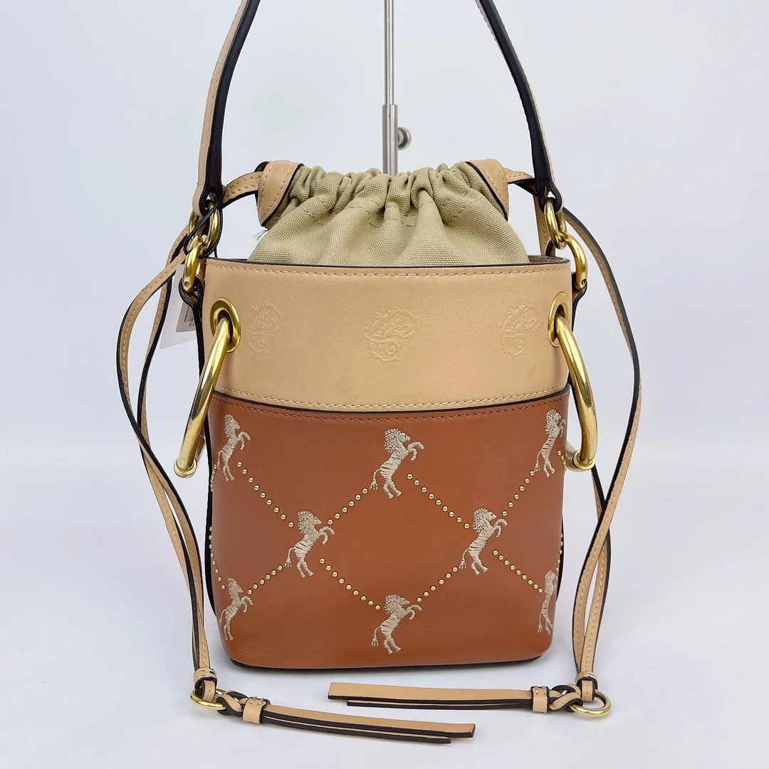 95新 Chloe/蔻依 蔻依 棕色抽绳包底长14 K105