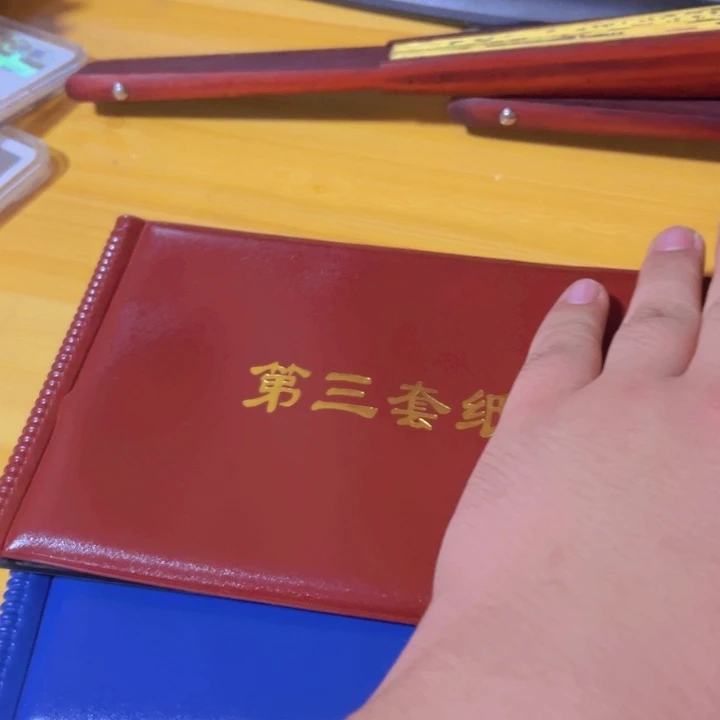 瓷片都是自己家的拍就完