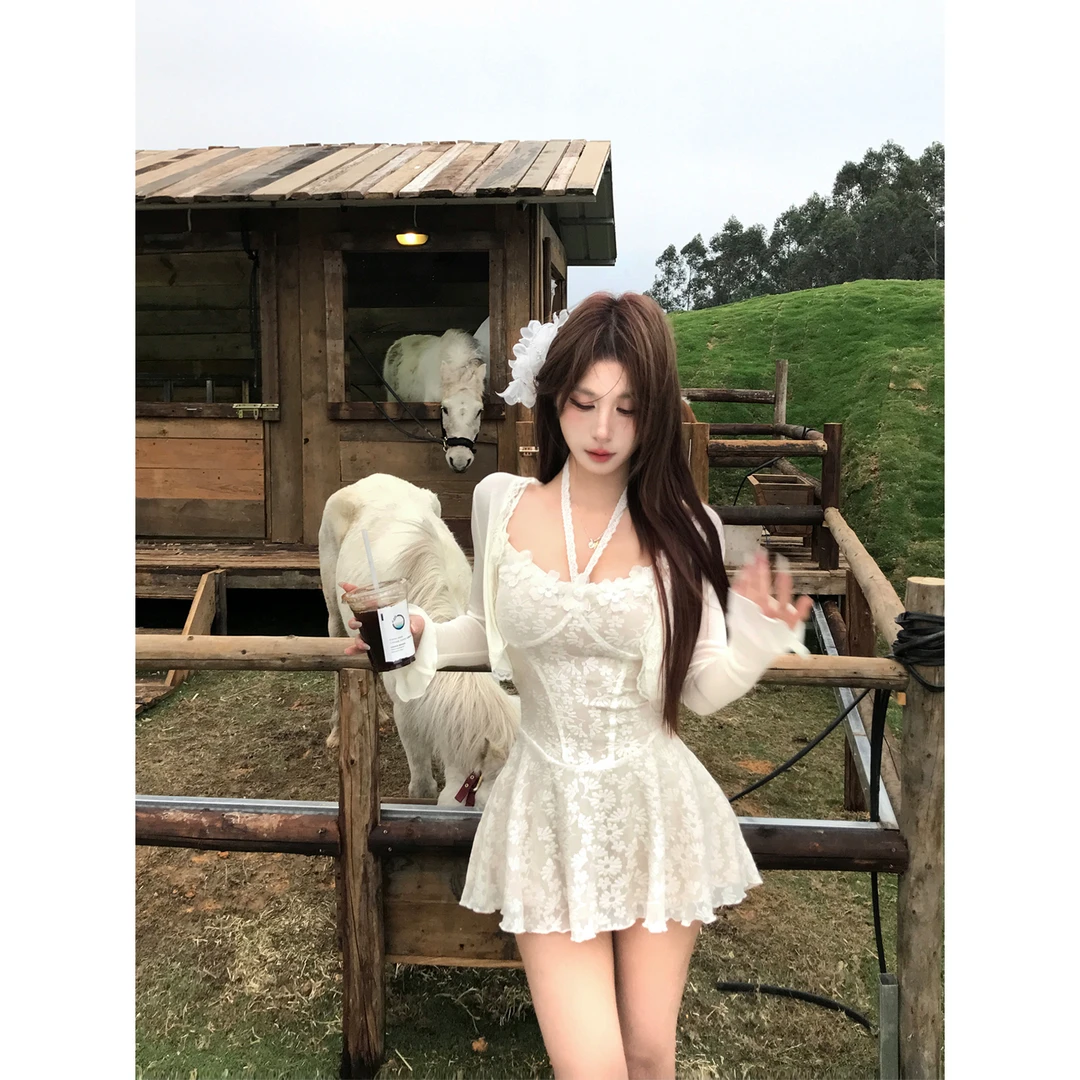 蜜九纯欲风蕾丝挂脖吊带连衣裙女春季气质裙子