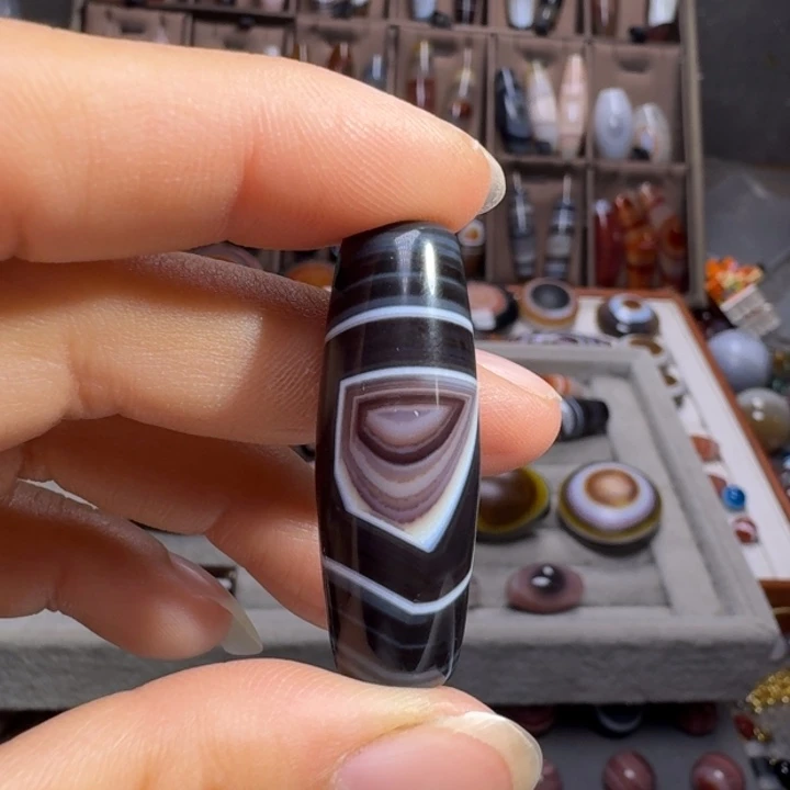 M***Y玛瑙/玉髓未镶嵌颈饰