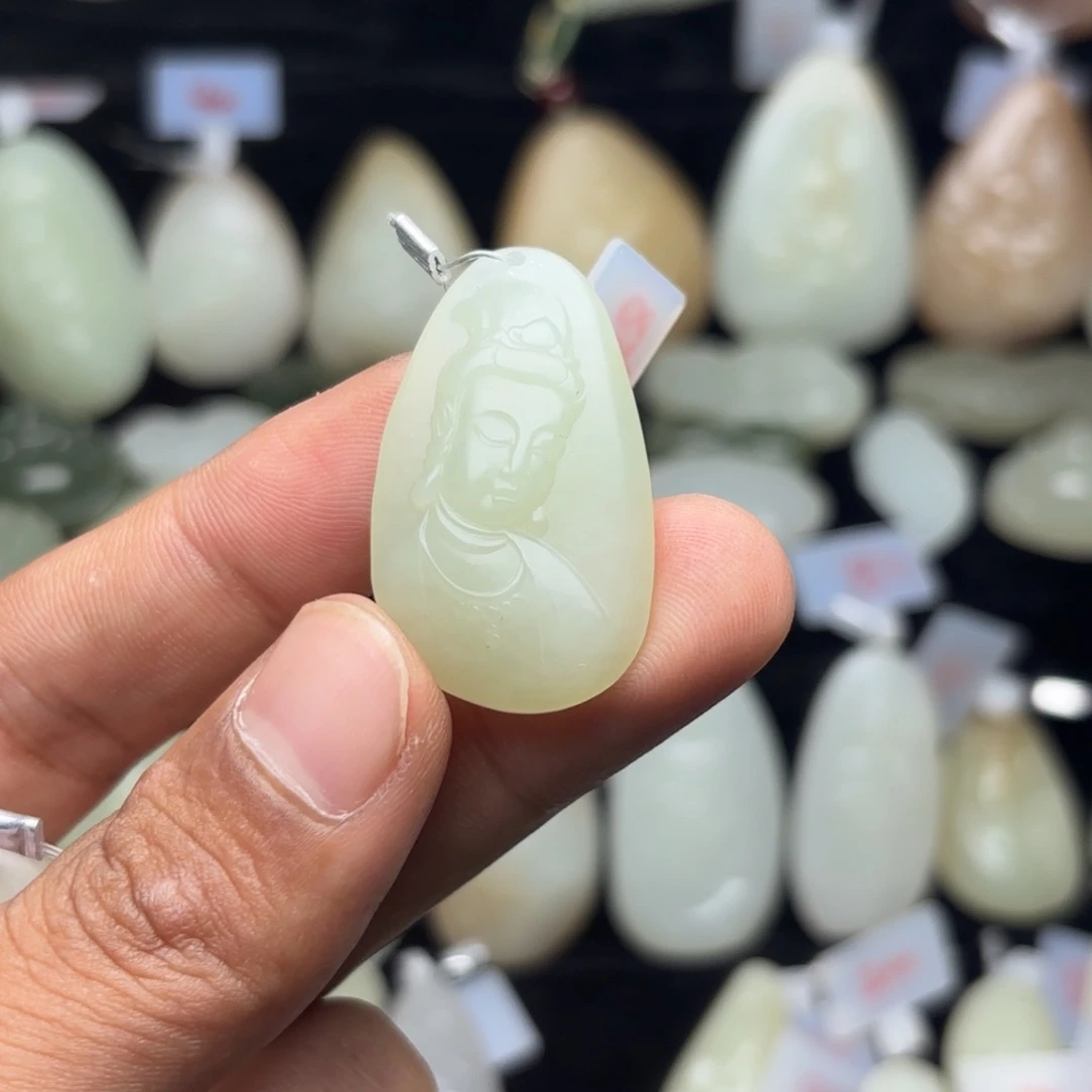和田玉未镶嵌吊坠(不含链)