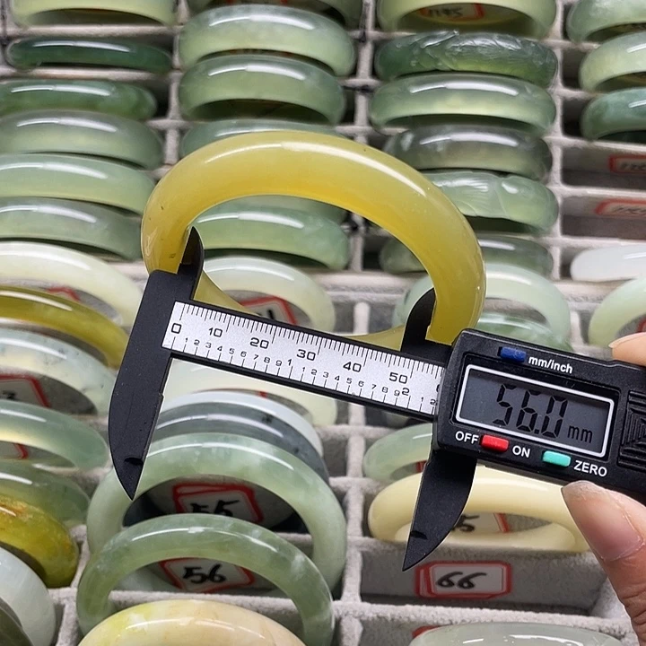 未镶嵌蛇纹石玉手镯66