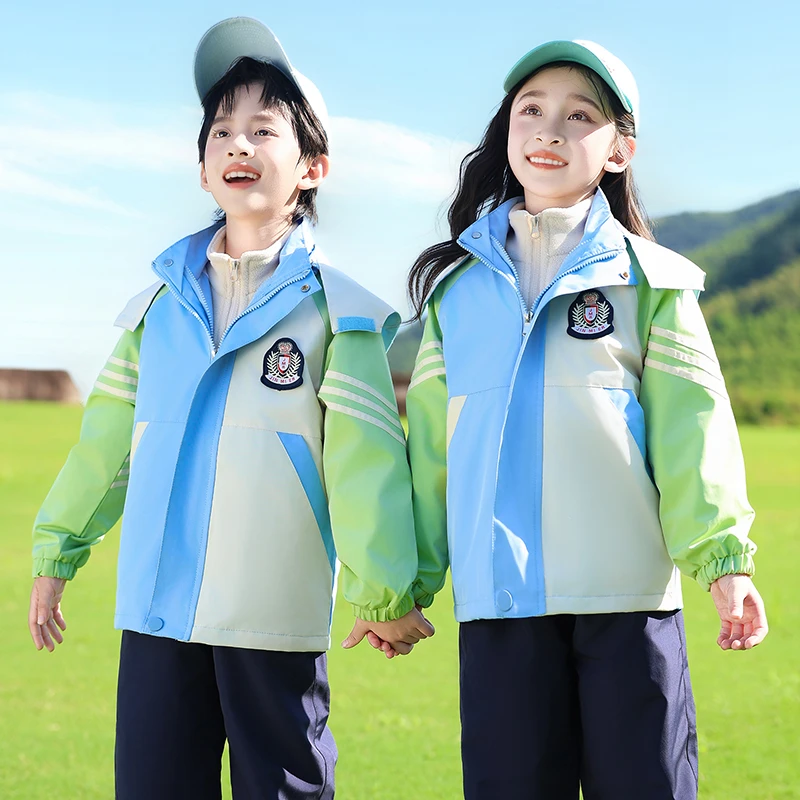 小学生校服蓝绿冲锋衣三件套儿童运动会班服套装秋冬季幼儿园园服