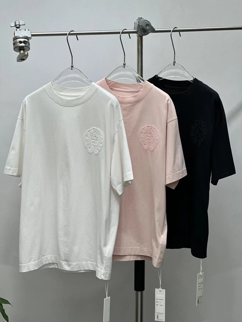 欧洲站25夏季男士梵文马蹄扣十字架刺绣短袖体恤套头圆领T恤打底