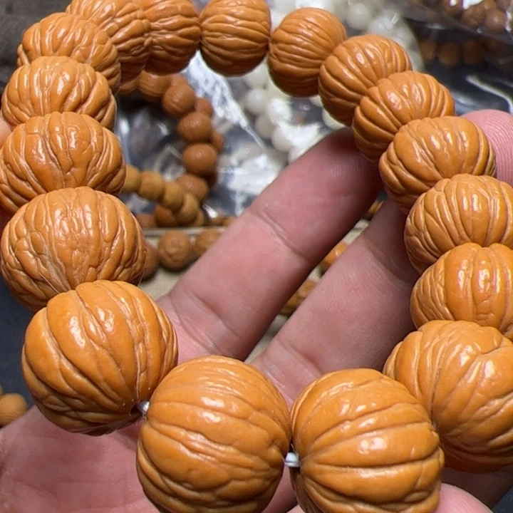 猴头核桃手串卡罗拉咯