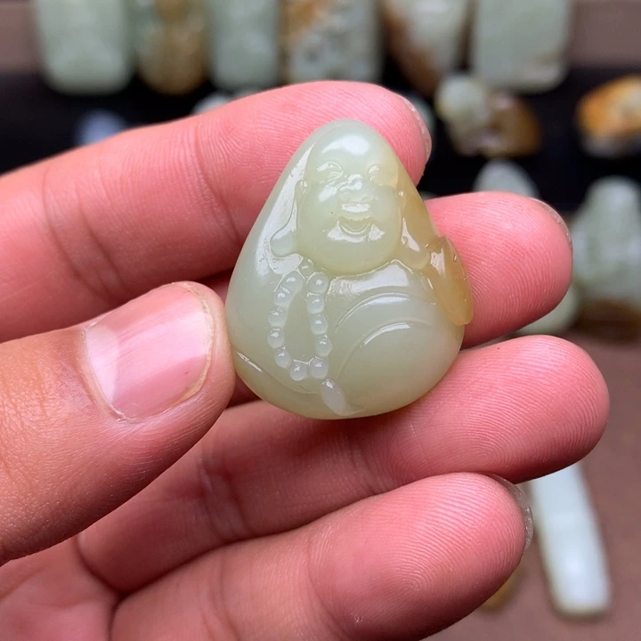 和田玉（糖玉）未镶嵌颈饰