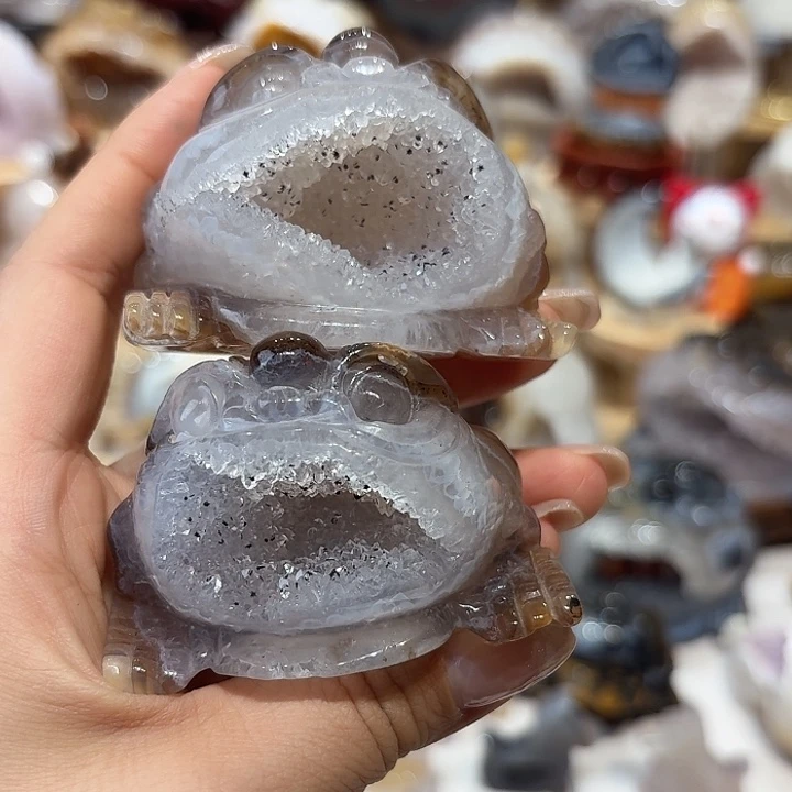 9***k玛瑙/玉髓未镶嵌雕刻件