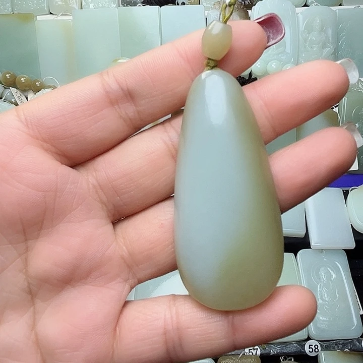 颈饰未镶嵌和田玉