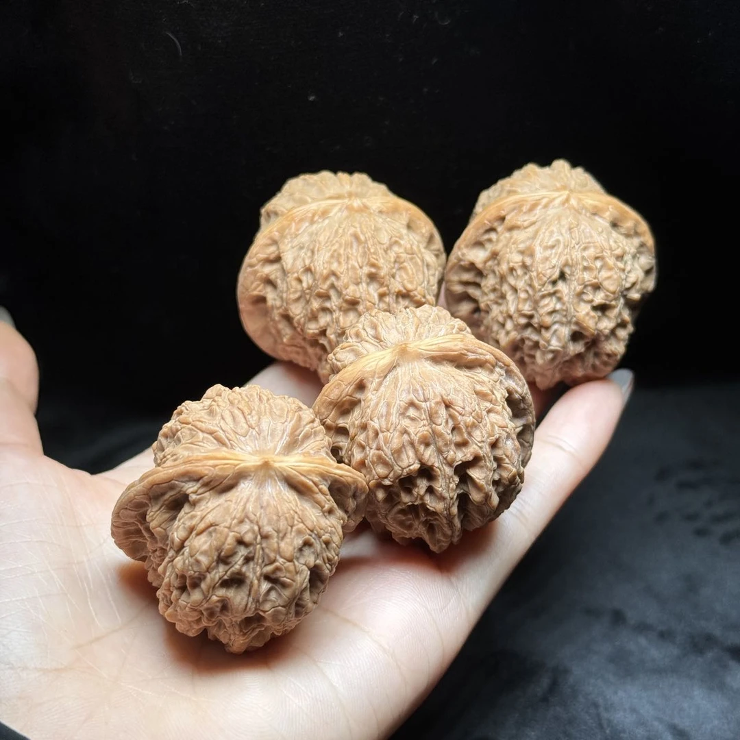 【刘云天专属】 YT04906-核桃血麒麟-多样性发其一-40-41mm