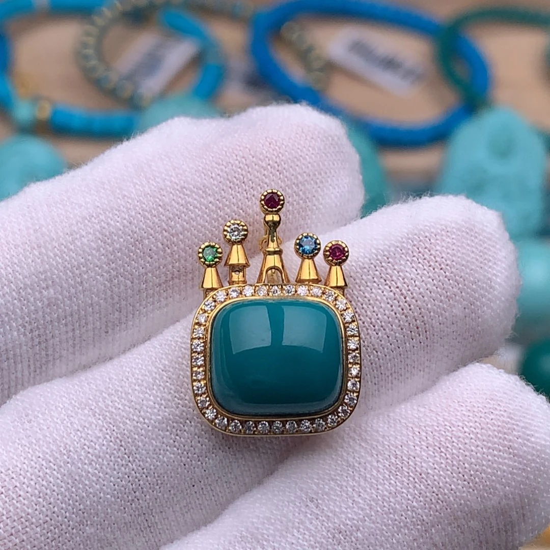 盛***易绿松石18K金镶嵌珠宝奇石