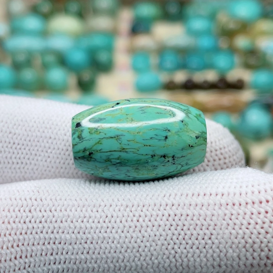 未镶嵌绿松石颈饰