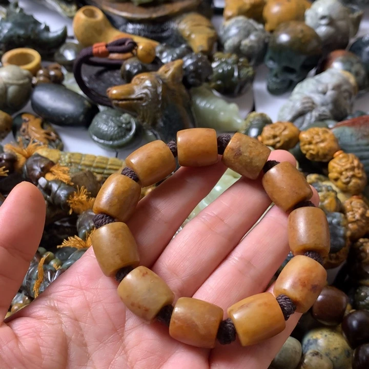 岫岩河磨玉（透闪石质玉）未镶嵌把件