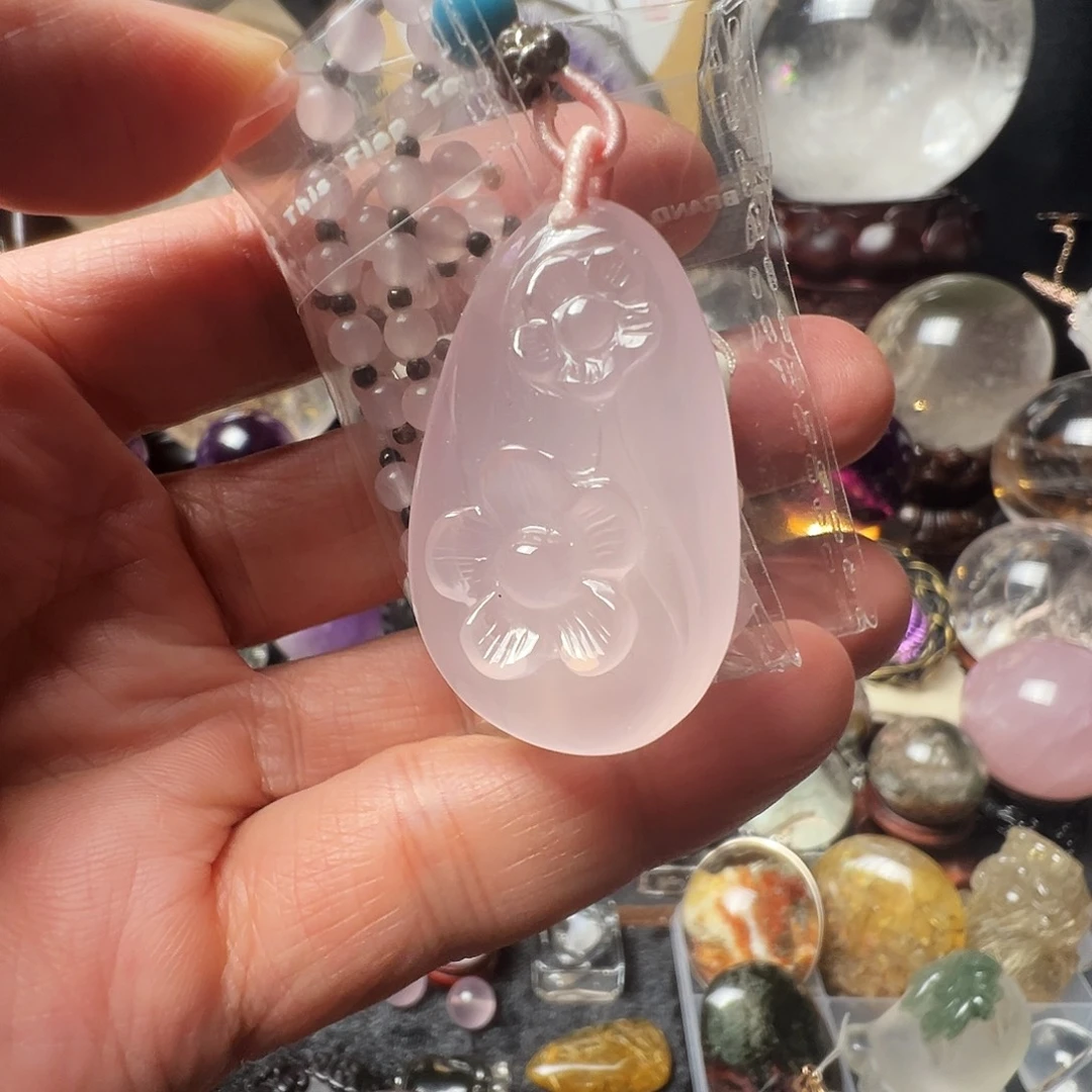 颈饰未镶嵌芙蓉石手工雕刻梅开五福吊坠
