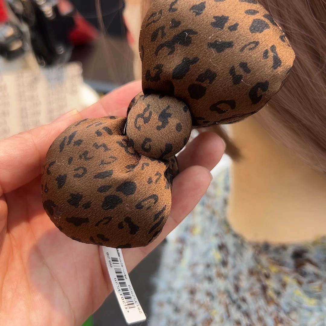 布艺非金属编号06小号香蕉夹