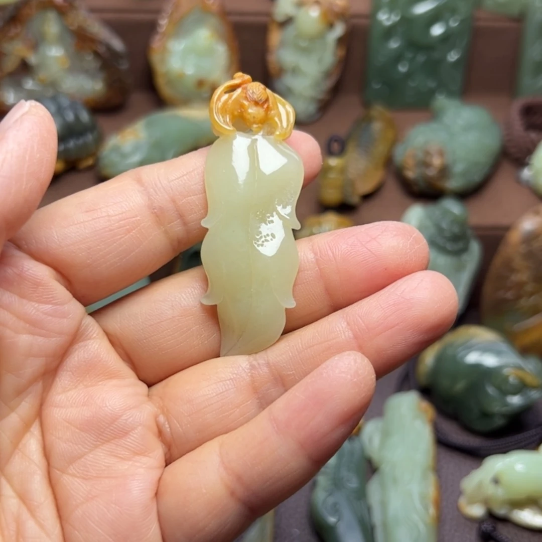 【闪购商品】岫岩河磨玉（透闪石质玉）未镶嵌颈饰