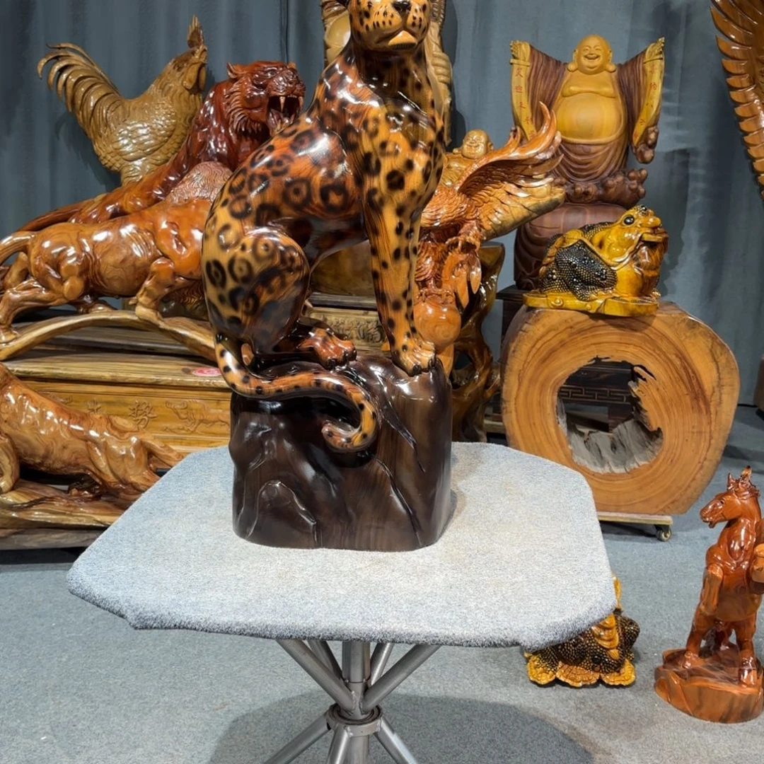 唇***忆香樟木纯手工制作工艺品