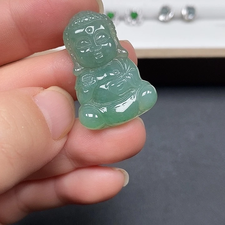 颈饰未镶嵌翡翠宝宝佛