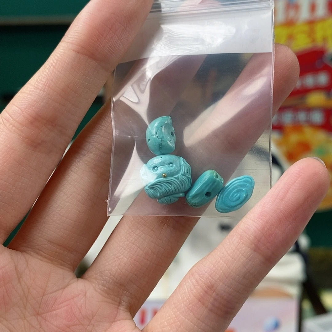 绿松石未镶嵌珠宝奇石