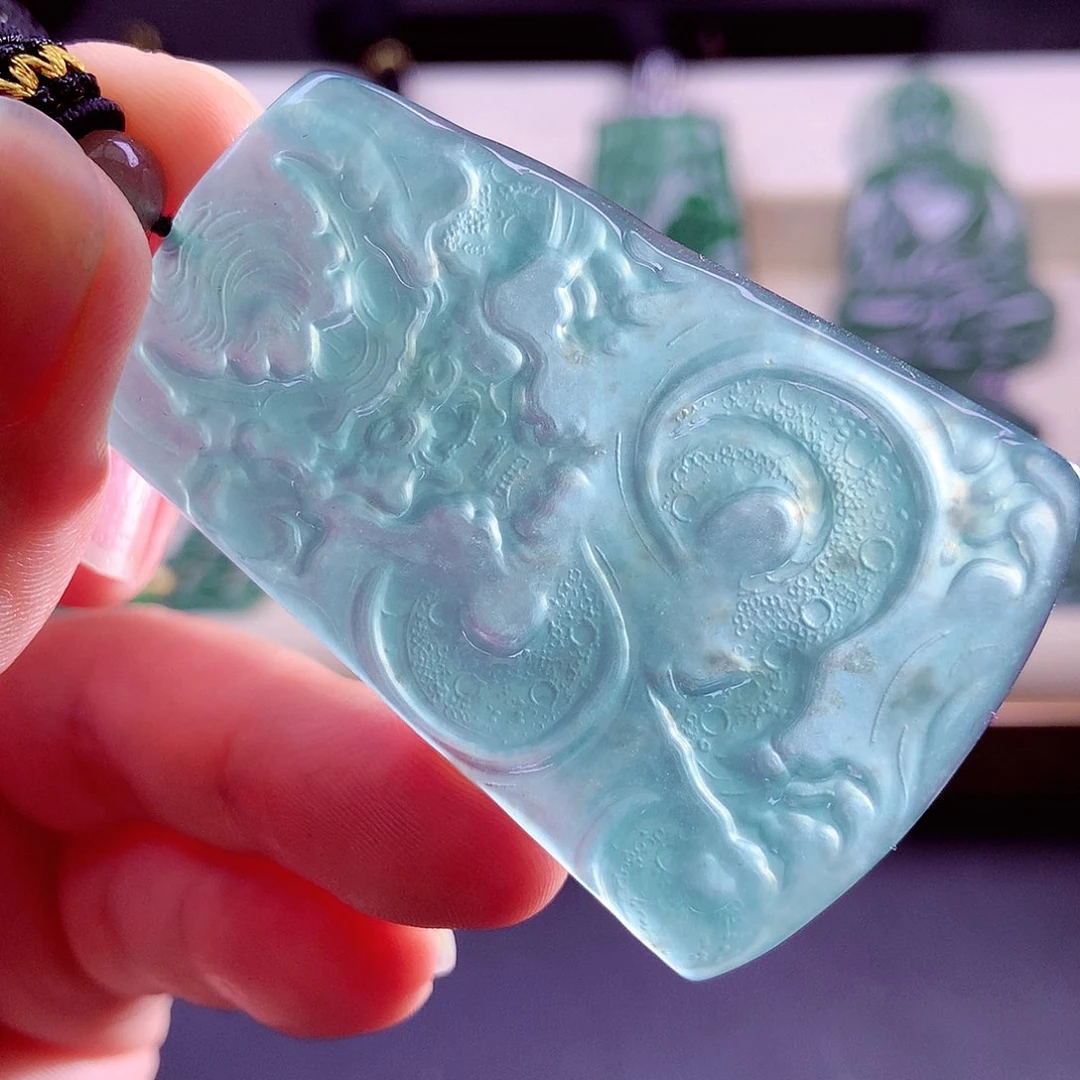【闪购商品】颈饰未镶嵌翡翠天然