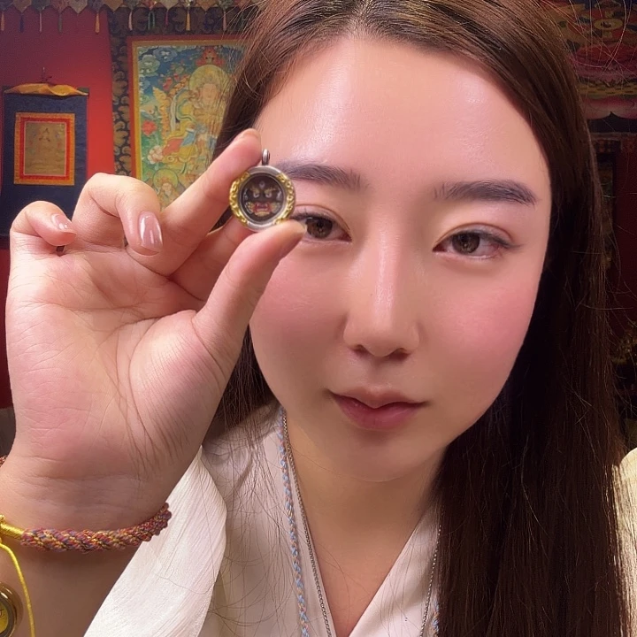 吊坠嘻嘻嘻嘻嘻嘻