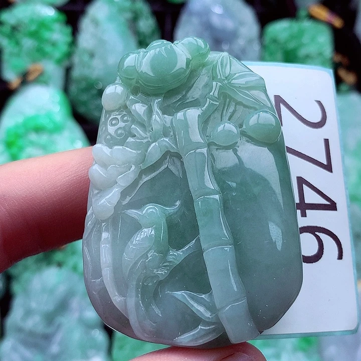 翡翠未镶嵌吊坠(不含链)
