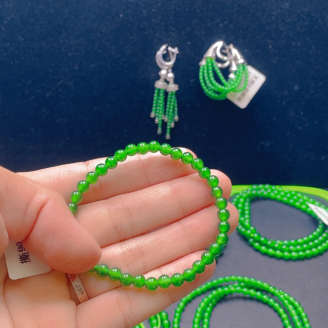 翡翠未镶嵌项链