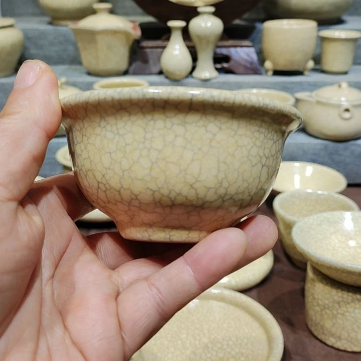 J***龚东华老师梅花墨纹作