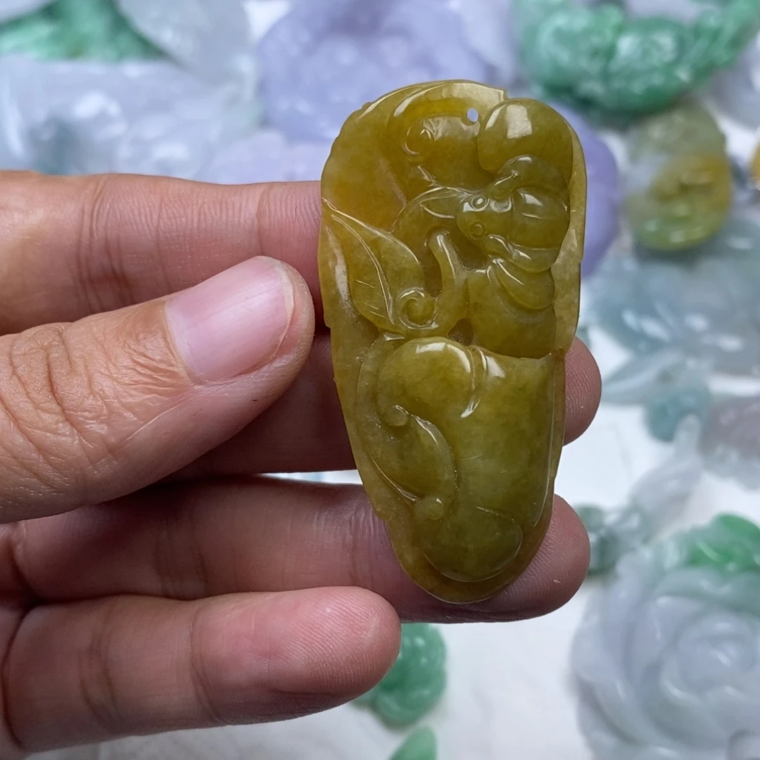 颈饰未镶嵌翡翠筱**韵翡翠