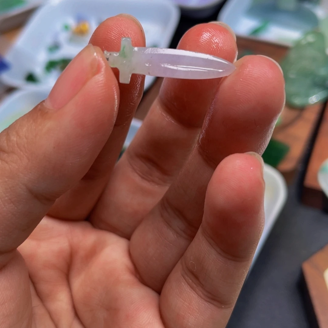 定制翡翠未镶嵌翡翠