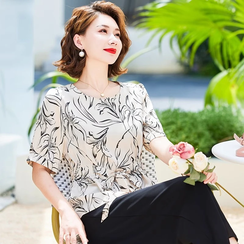 母亲节中年妈妈夏装洋气T恤中老年印花雪纺小衫衣服时尚中老年女
