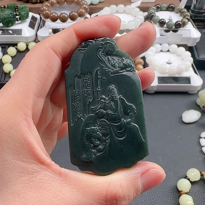 和田玉颈饰未镶嵌