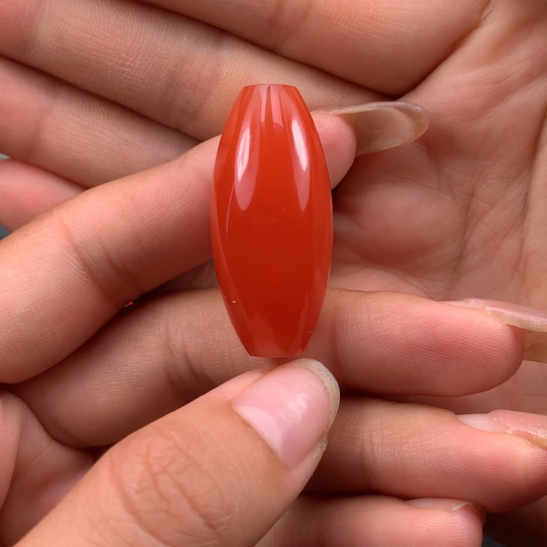 南红玛瑙桶珠未镶嵌