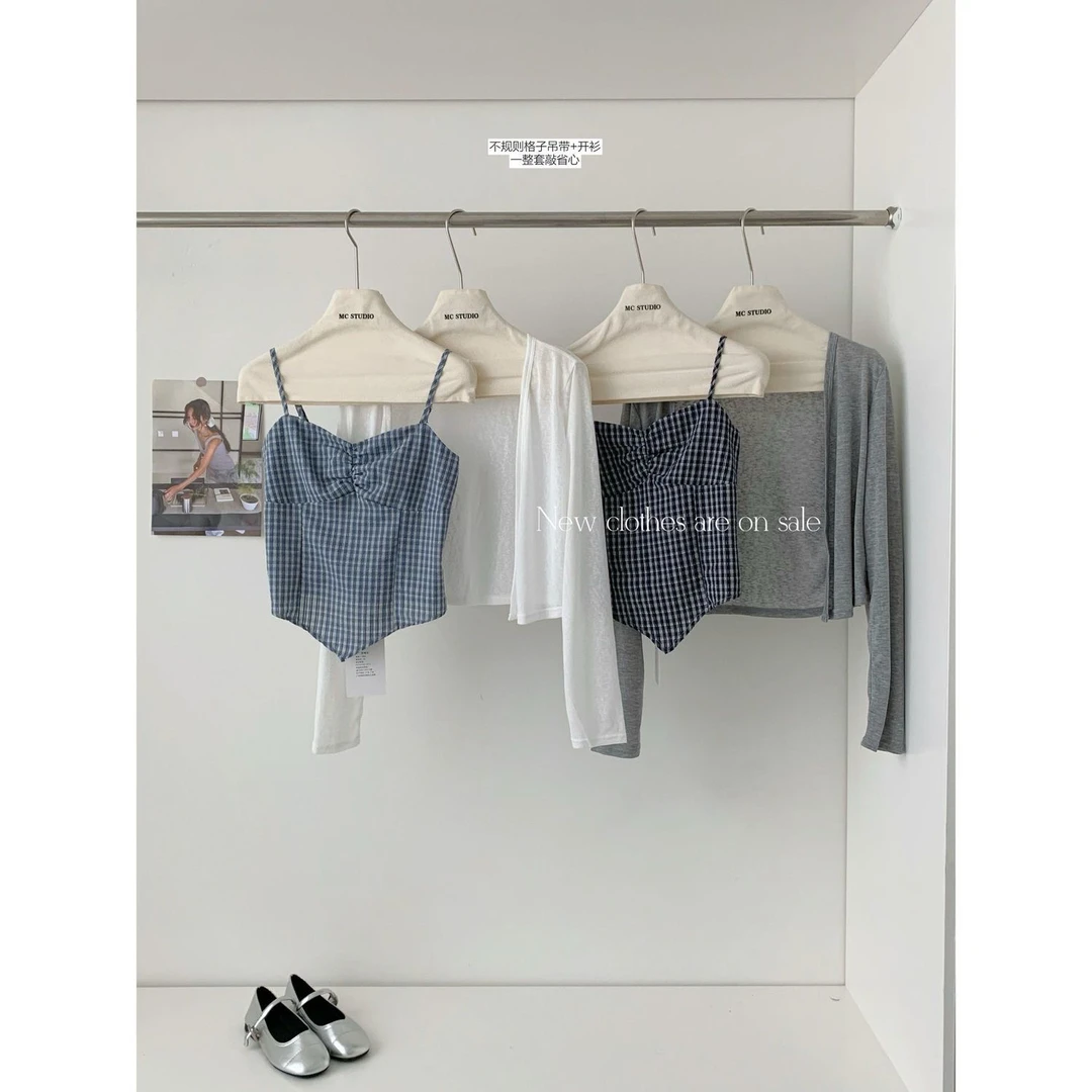 韩版新款格子吊带皱褶修身打底上衣+薄款长袖防晒开衫套装3106